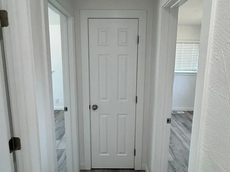 407 Oregon Ter — Photo 19
