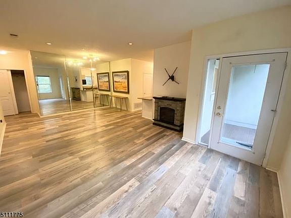4th image of 1210 Brittany Dr #1210