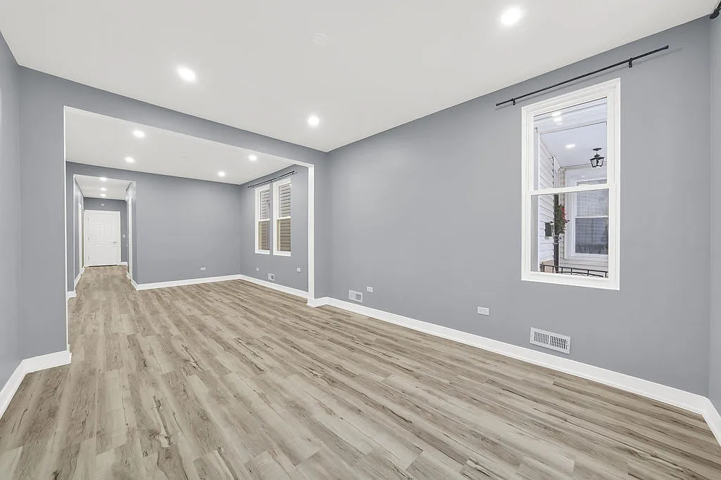 Building Photo - 4409 S Rockwell St #1