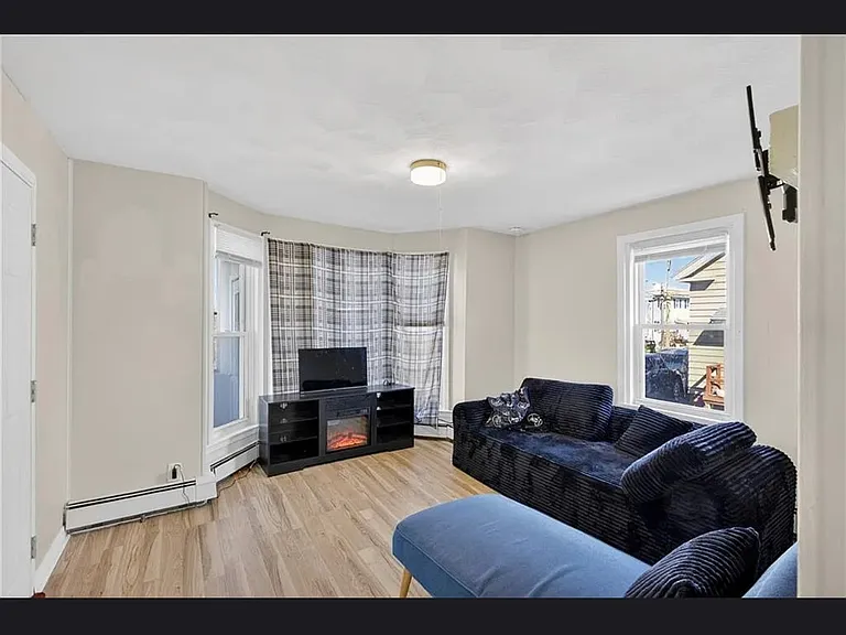 9 Cobb St #1-2-3 — Photo 6