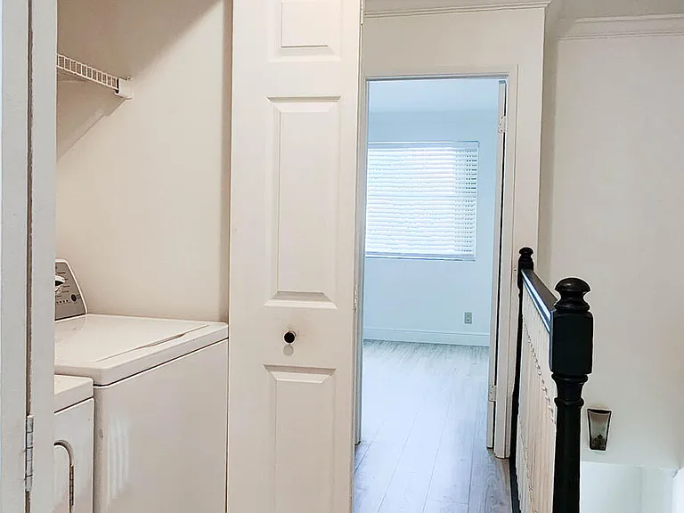2855 NE 15th St #2855 — Photo 8