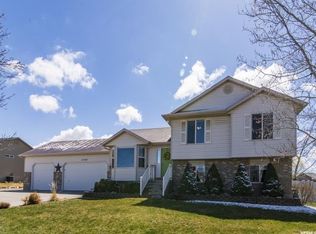 2733 W 2100 N, Clinton, UT 84015