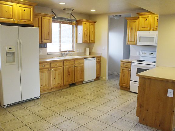 Kitchen with lots of storage