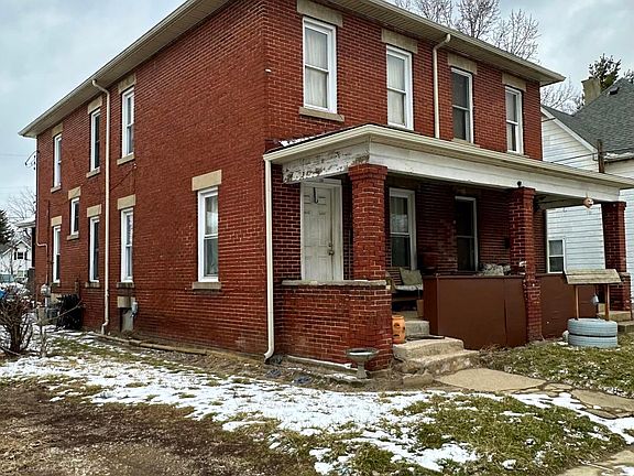 3rd image of 124 Western Ave
