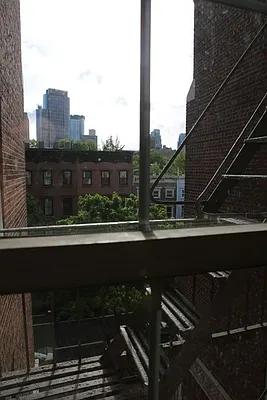 Rented by Chris Stewart, LREB | media 10