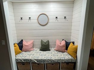 624 Wood Ln, Lemoore, CA 93245