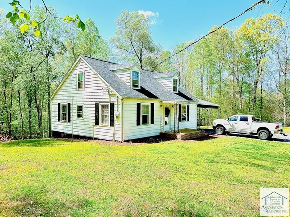 2615 Meadow Wood Trl, Fieldale, VA 24089