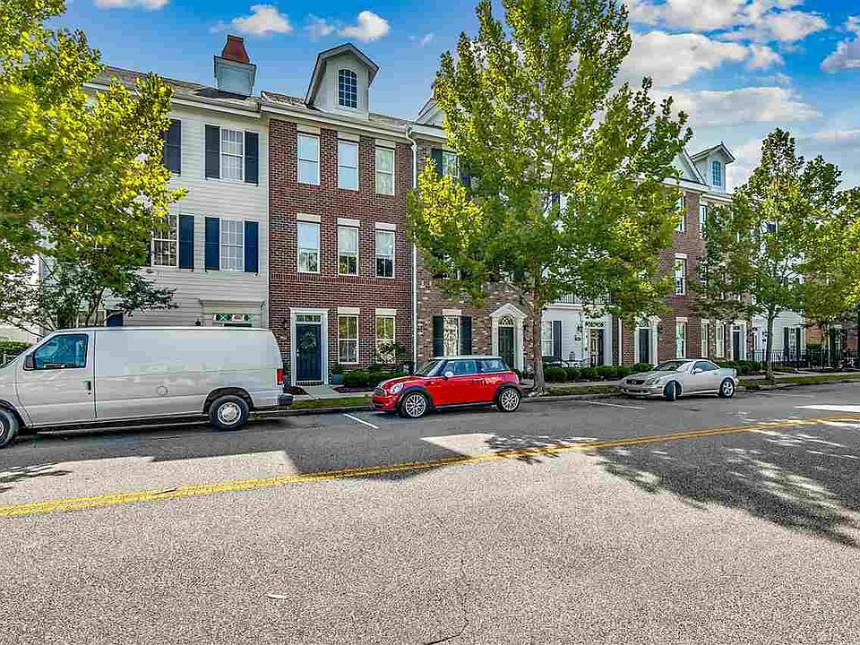 2nd image of 745 Murray Ave