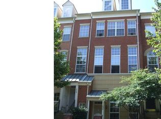 1930 Crescent Park Dr #29A, Reston, VA 20190