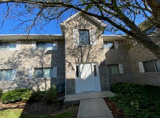 345 Loyola Dr APT D, Elgin, IL 60123