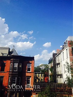 Rented by Voda Bauer Real Estate | media 6