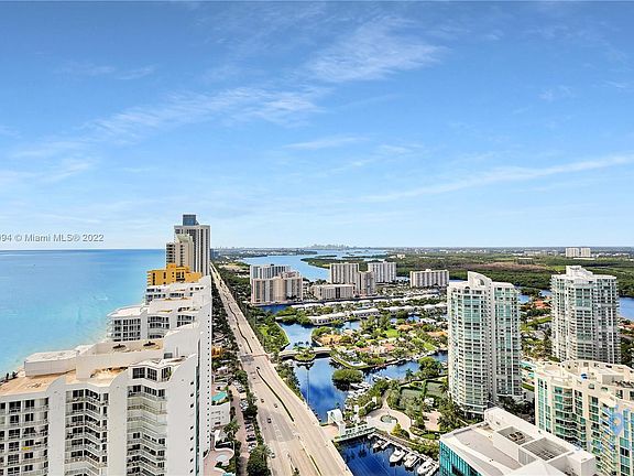 3rd image of 16699 Collins Ave APT 4208