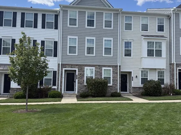 17 Jessop Ln, Hatboro, PA 19040