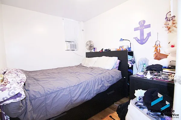 Rented by FirstService Realty (legacy) | media 3