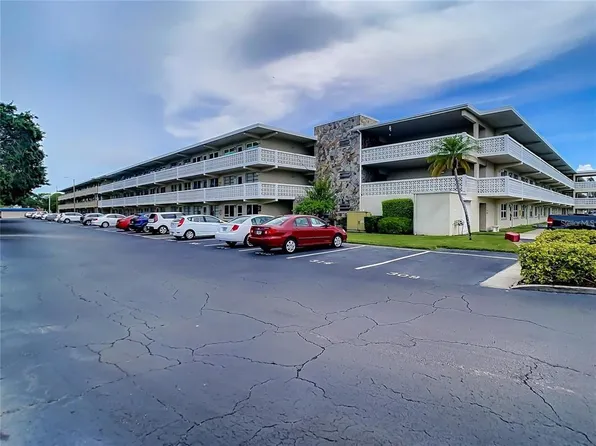 8100 Dr Martin Luther King Jr St N APT 201, Saint Petersburg, FL 33702