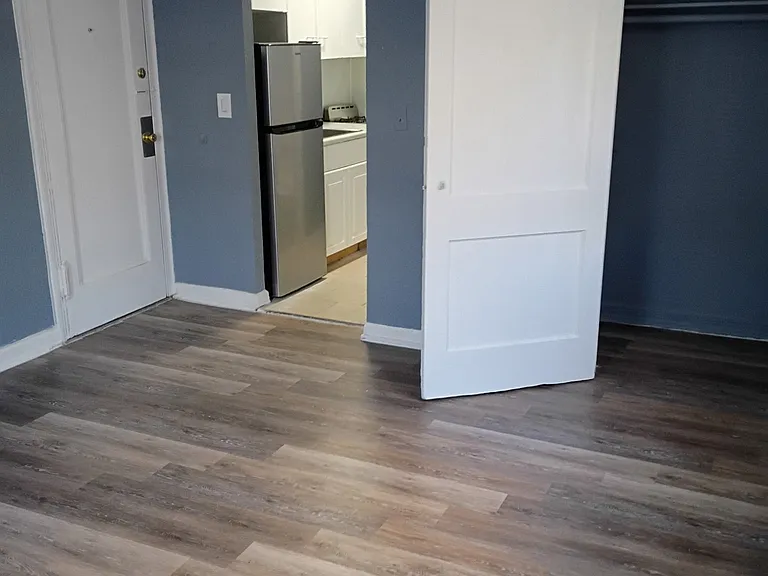 305 Parrott Ave #1D — Photo 6