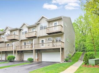 3751 Livingston Ct, Wayzata, MN 55391