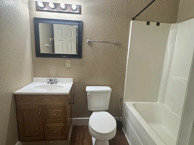 27131 Waterfield St #2 — Photo 8