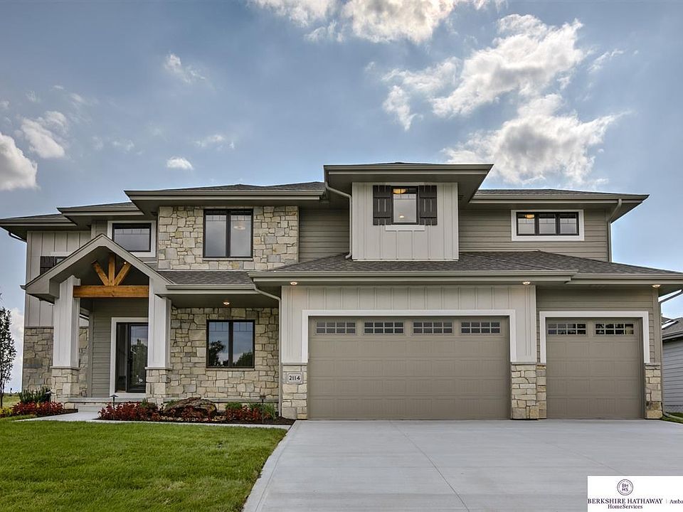 1st image of 2114 N 188th Ave