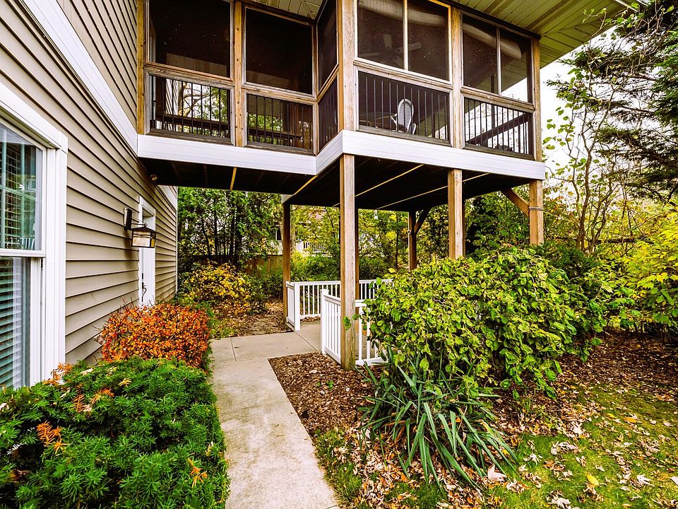 645 Lake Shore Dr, South Haven, MI 49090 | Zillow