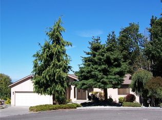 608 Saint Marys Dr, Anacortes, WA 98221
