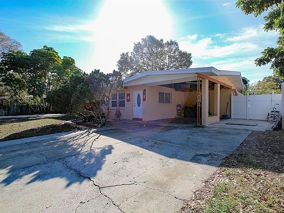 3rd image of 8582 Narcissus Ave