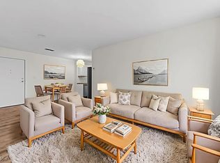 25735 Lorain Rd Unit 210, North Olmsted, OH 44070