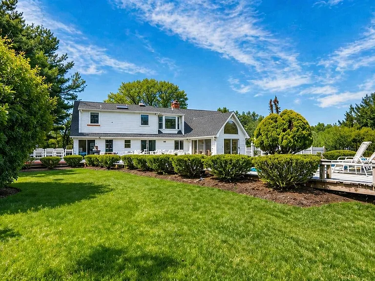 2 Old Mill Ln — Photo 3