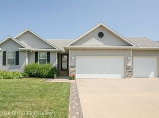 406 3rd St NW, Bondurant, IA 50035