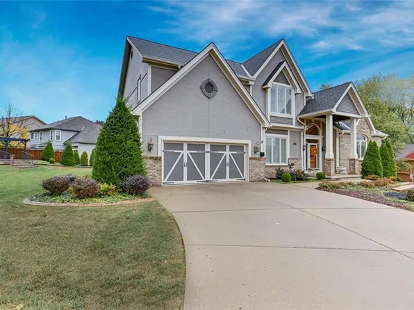 7812 N Revere Dr, Kansas City, MO 64151