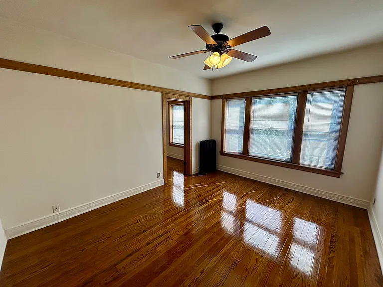 2540 N Racine — Photo 3