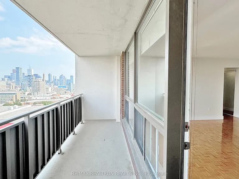 666 Spadina Ave #1810 — Photo 11