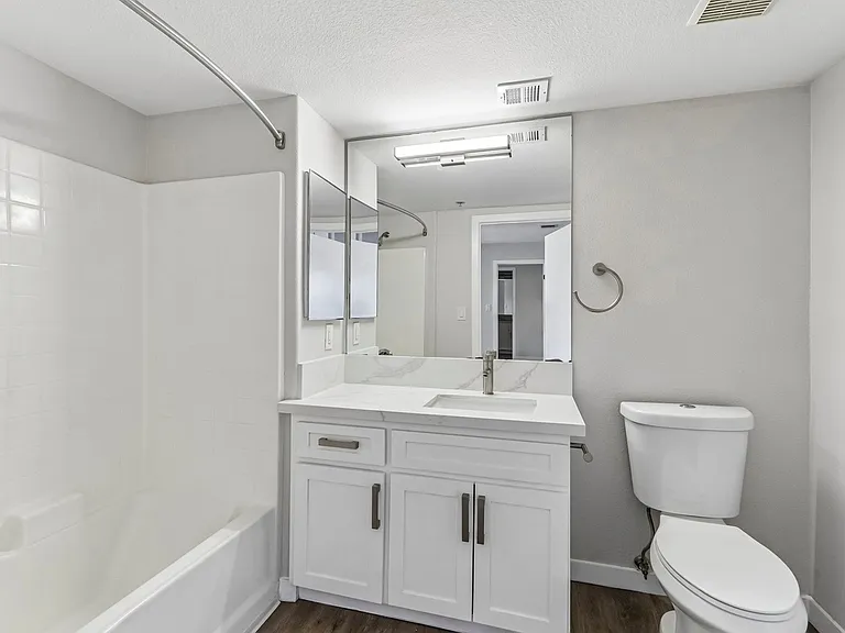 18425 Malden St #401 — Photo 38