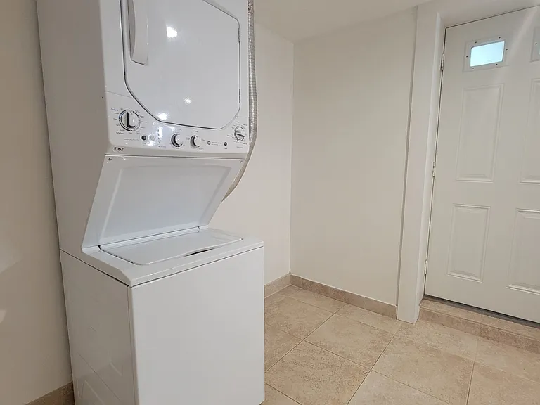 63 Boyer St #LOWER LEVEL — Photo 11