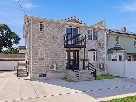 2nd image of 137-08 218th Street
