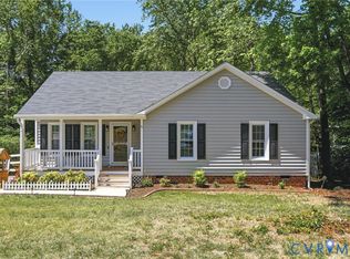 7012 Holly Bark Dr, Midlothian, VA 23112