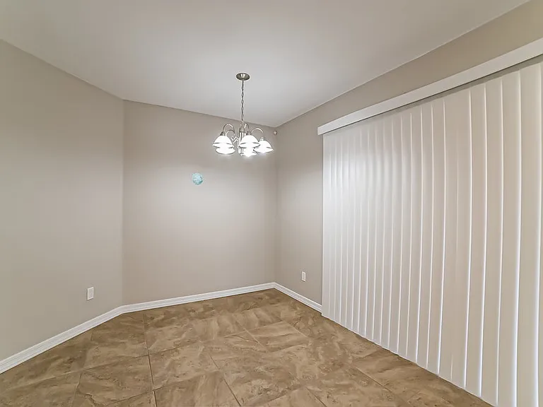 12418 W Dreyfus Dr — Photo 6