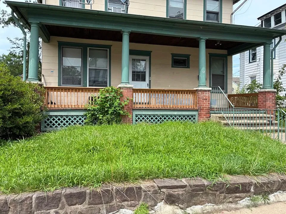67 Oak Ln #1