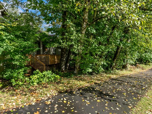 67738 E Fairway Ave, Welches, OR 97067