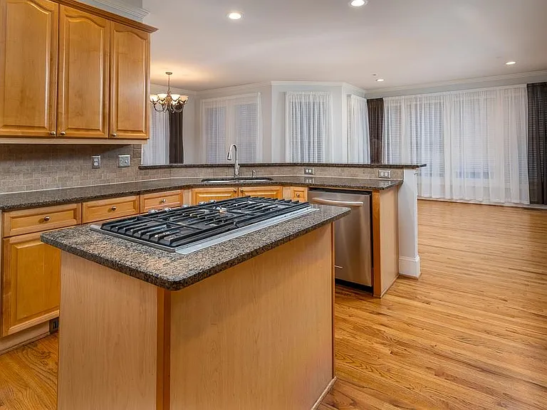 9445 Stoney Ridge Ln — Photo 31