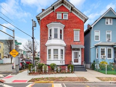 400 Davis Ave, Harrison, NJ, 07029
