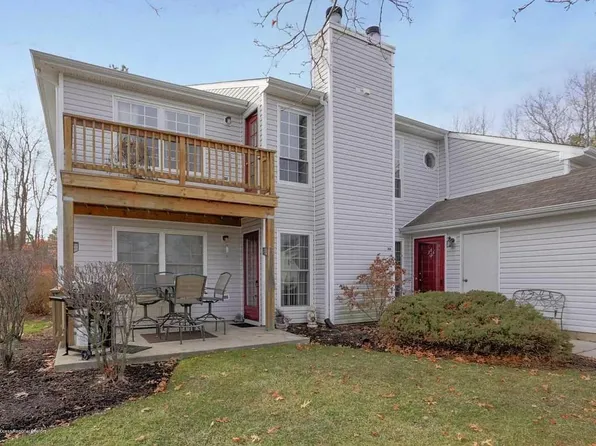 366 Mayfair Pl, Morganville, NJ 07751