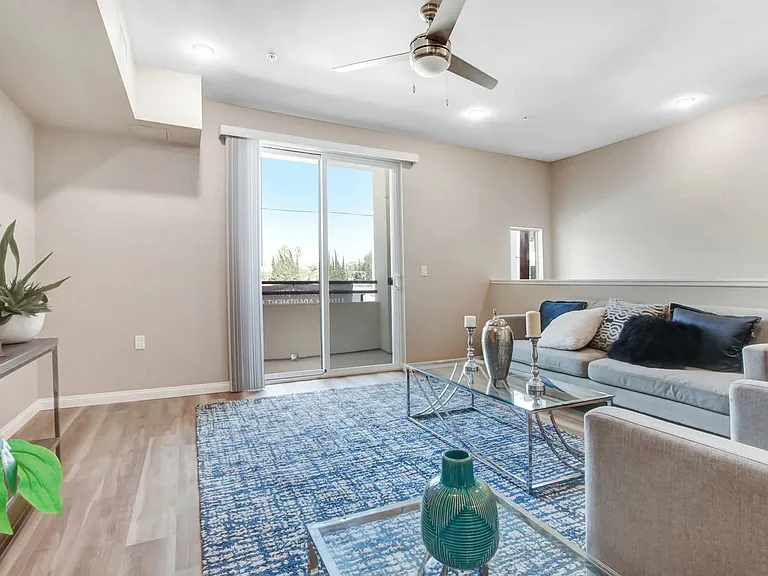 JB Center Apartments — Photo 30