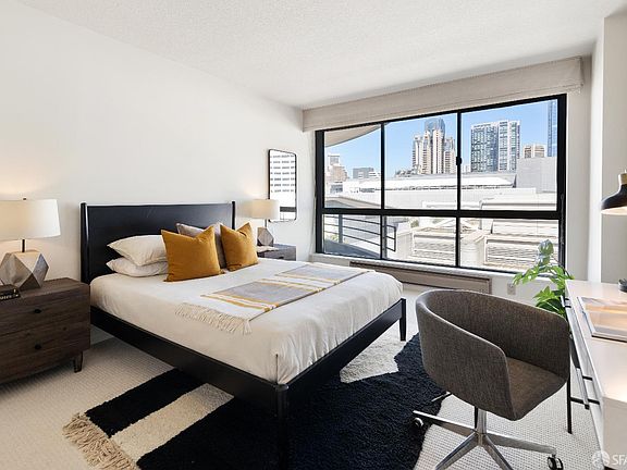 4th image of 300 3rd St APT 818