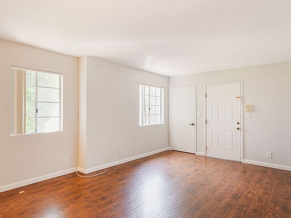 5th image of 14455 Dickens St APT 28