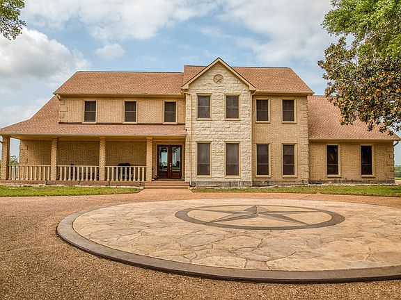 2nd image of 2204 Carter Rd