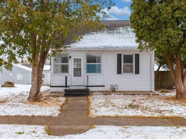 2639 Whitewood Ave, Davenport, IA 52802