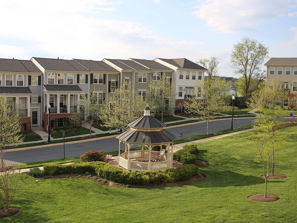 2nd image of 17737 Phelps Hill Ln