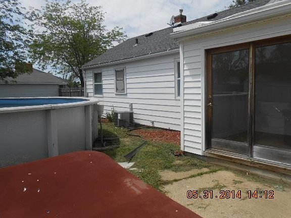 2nd image of 329 Wilshire Dr