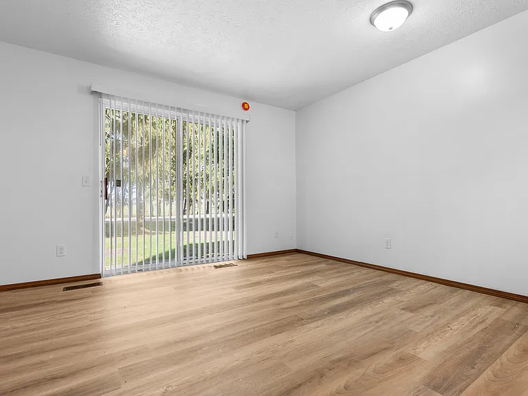 Northgate Apartments — Photo 27